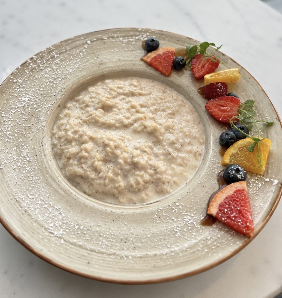 Wholegrain Oat Porridge with Milk.