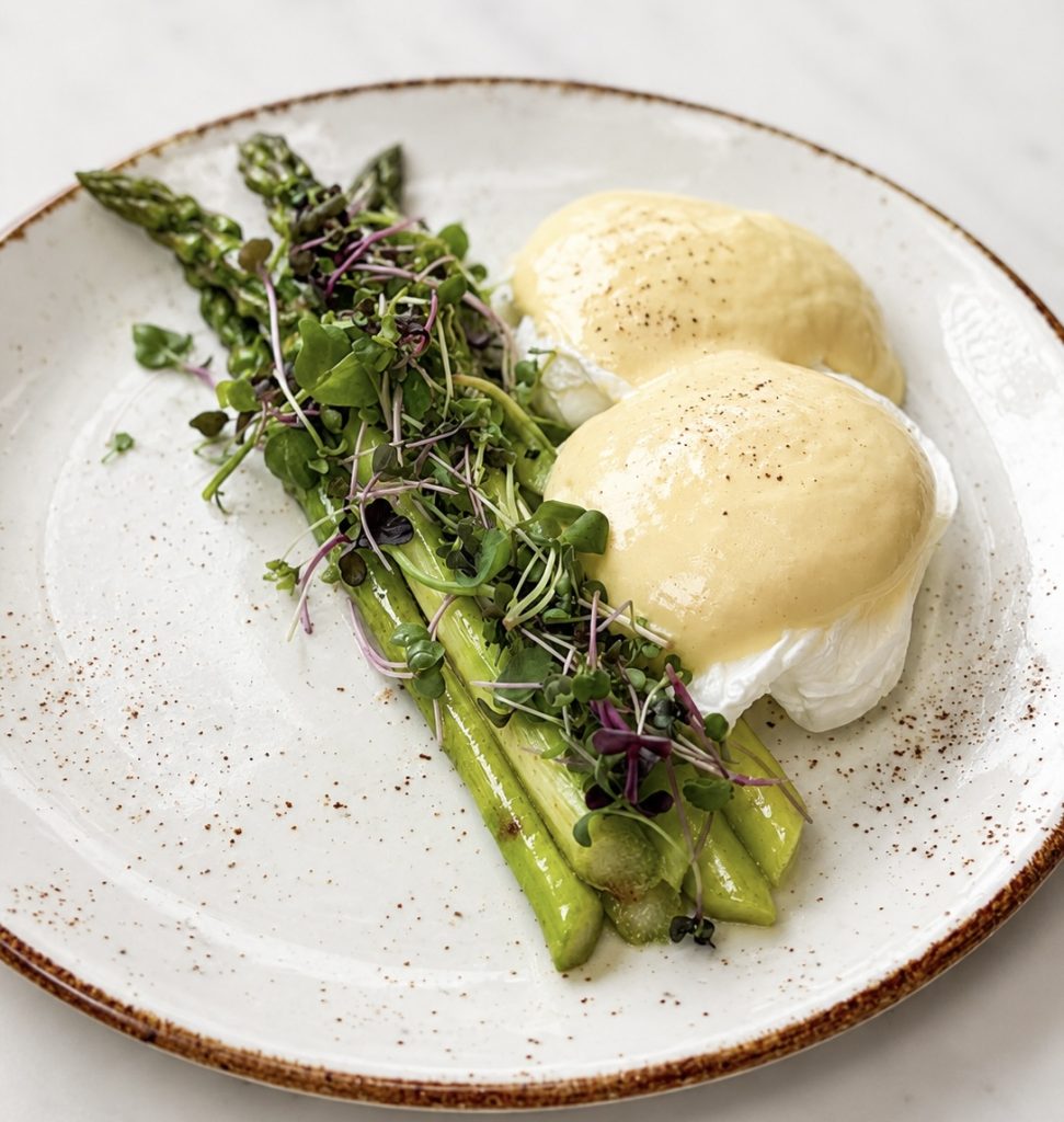 Green Asparagus with Poached Egg